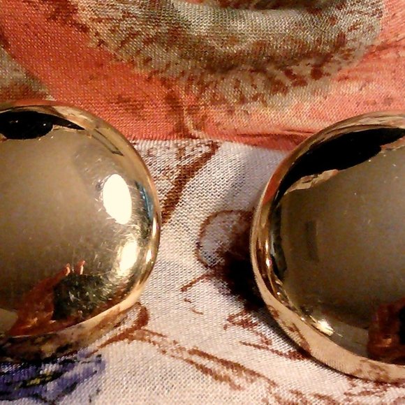 Trifari button polish clip earrings - Picture 2 of 3